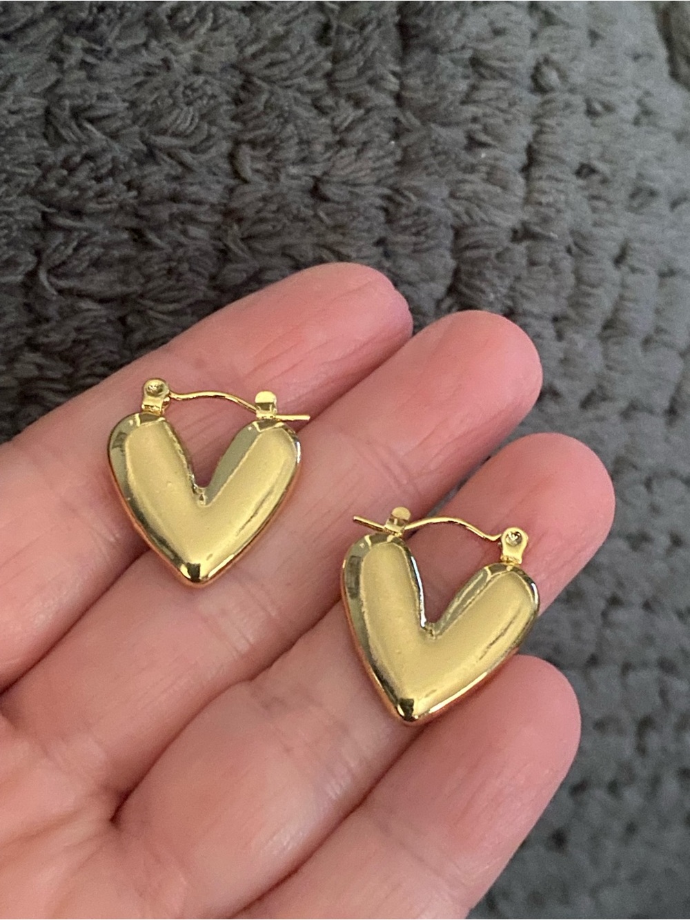 Gold Heart Hoop Earrings - Women's Jewelry